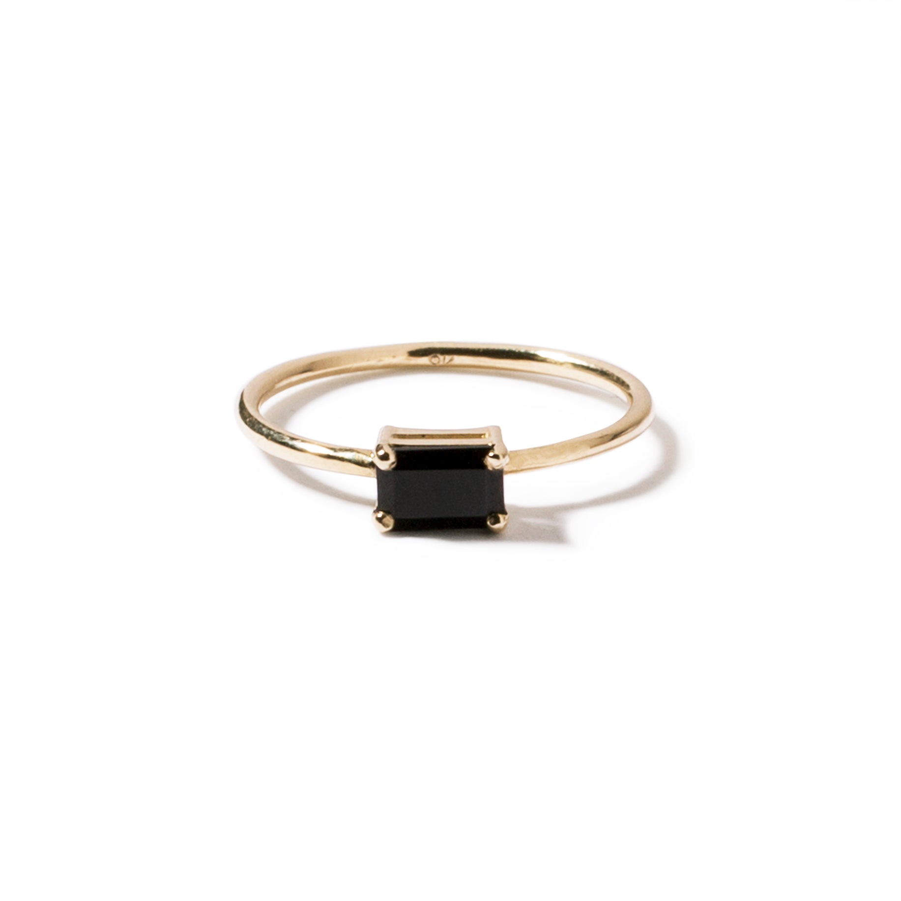 9ct gold luxury emerald cut black spinel ring - horizontal