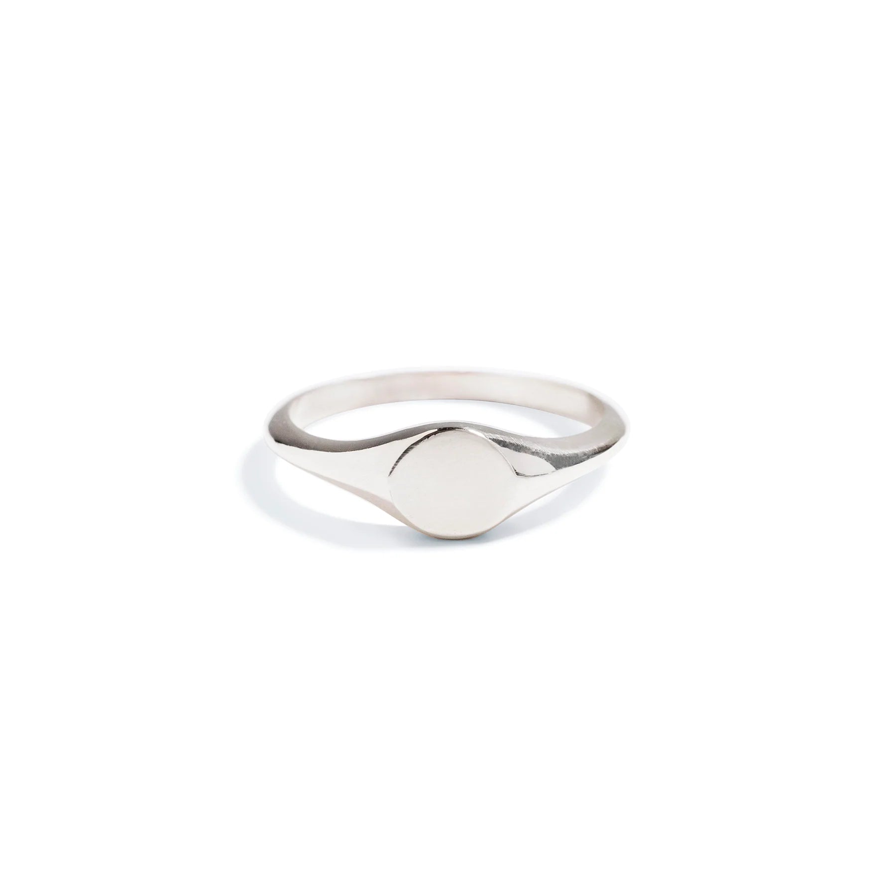 Dainty Circle Signet