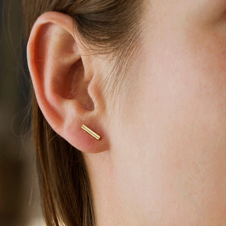 9ct Yellow Gold Bar Studs