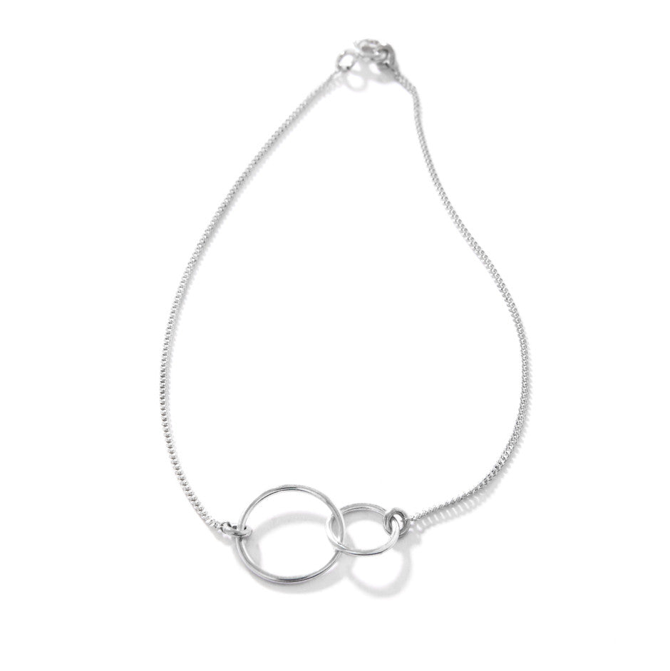 Linked Circle Bracelet