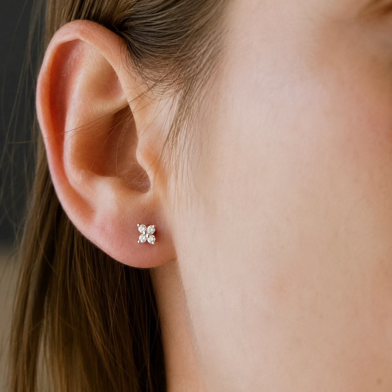Quattro Studs