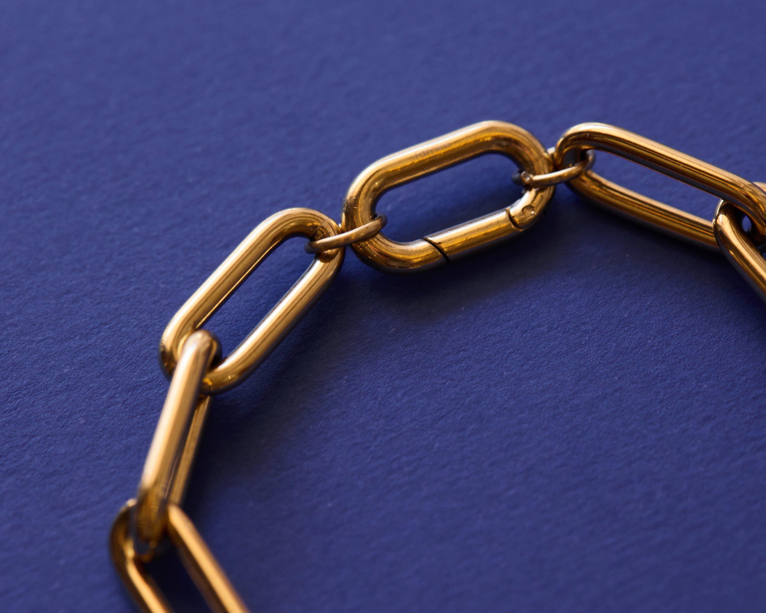 Bold Linear Bracelet