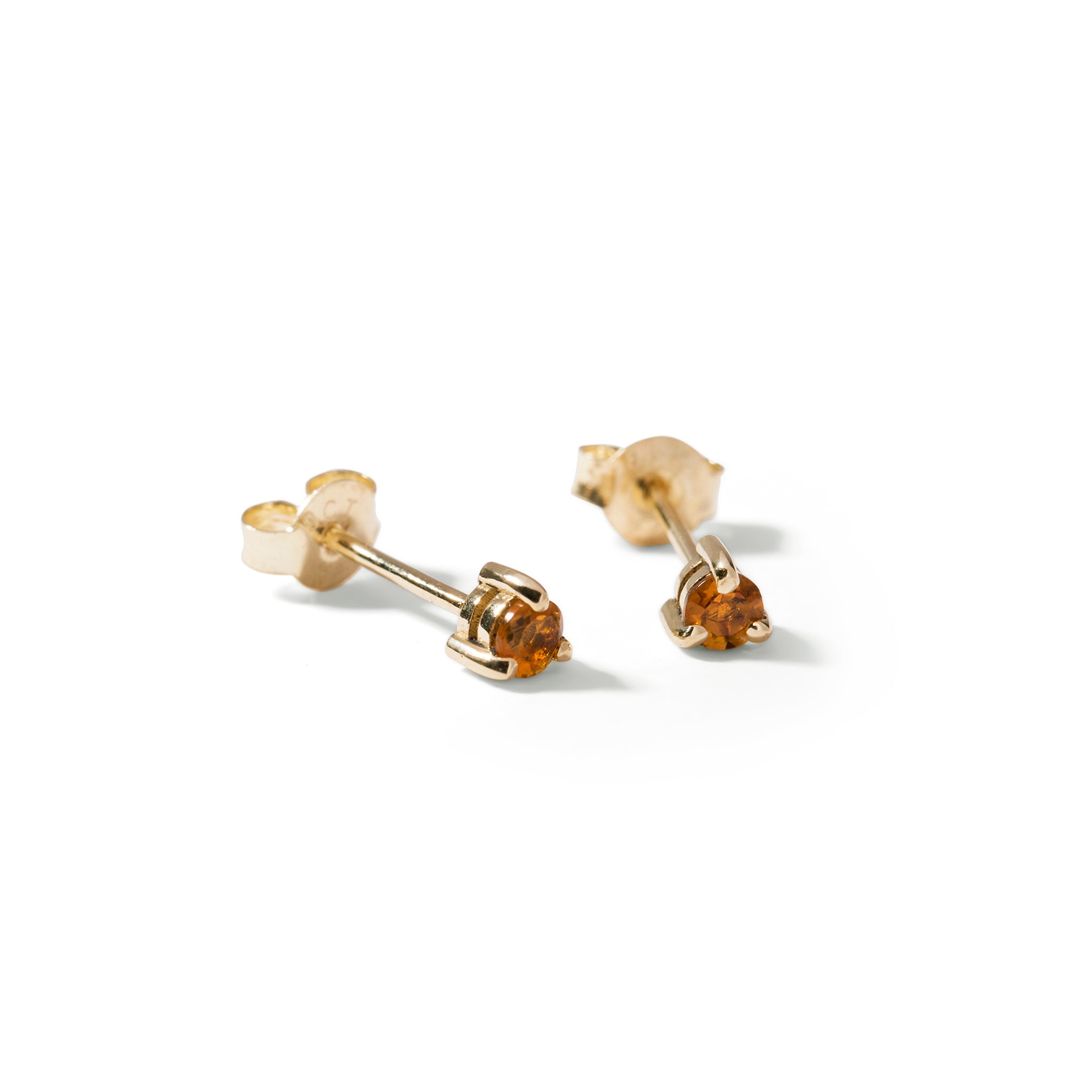 9ct Three Claw studs
