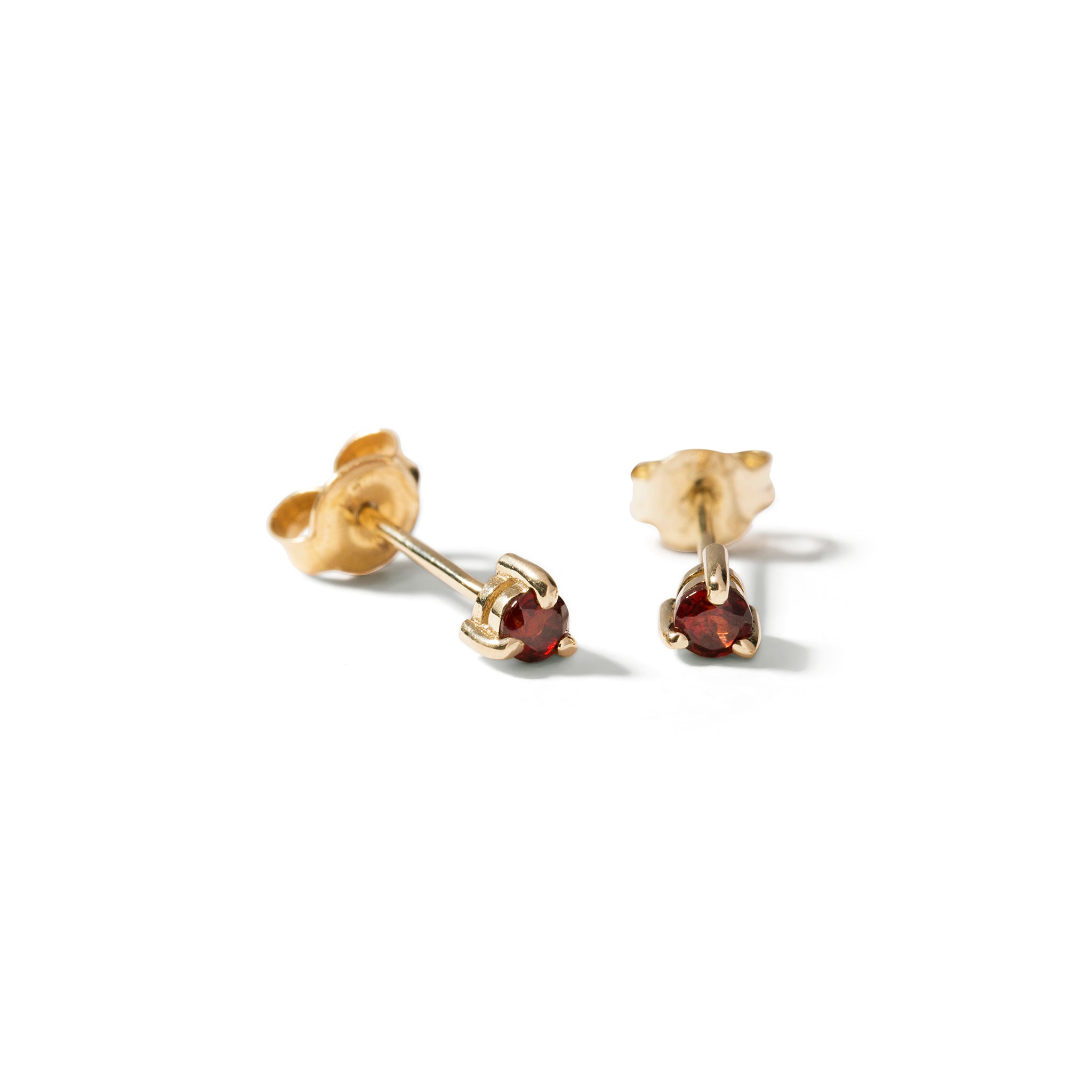 9ct Three Claw studs