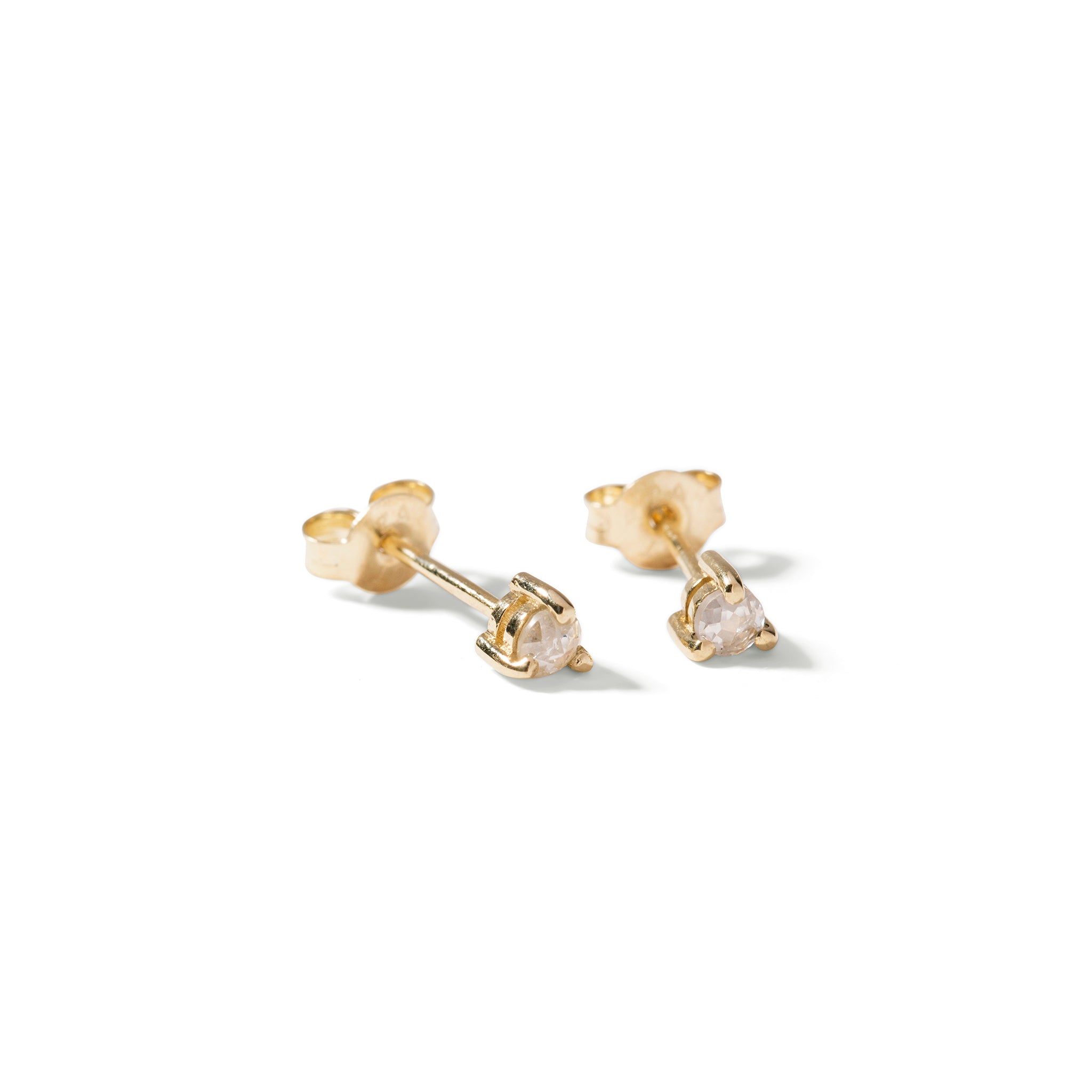 9ct Three Claw studs