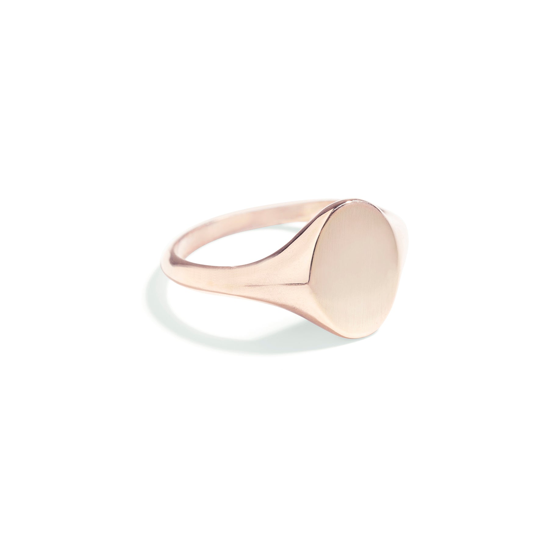 9ct Dainty Oval Signet