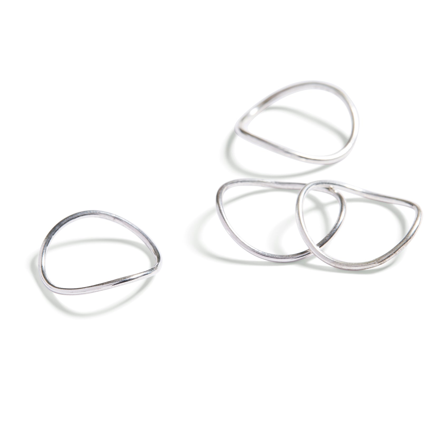 Thin Curve Ring