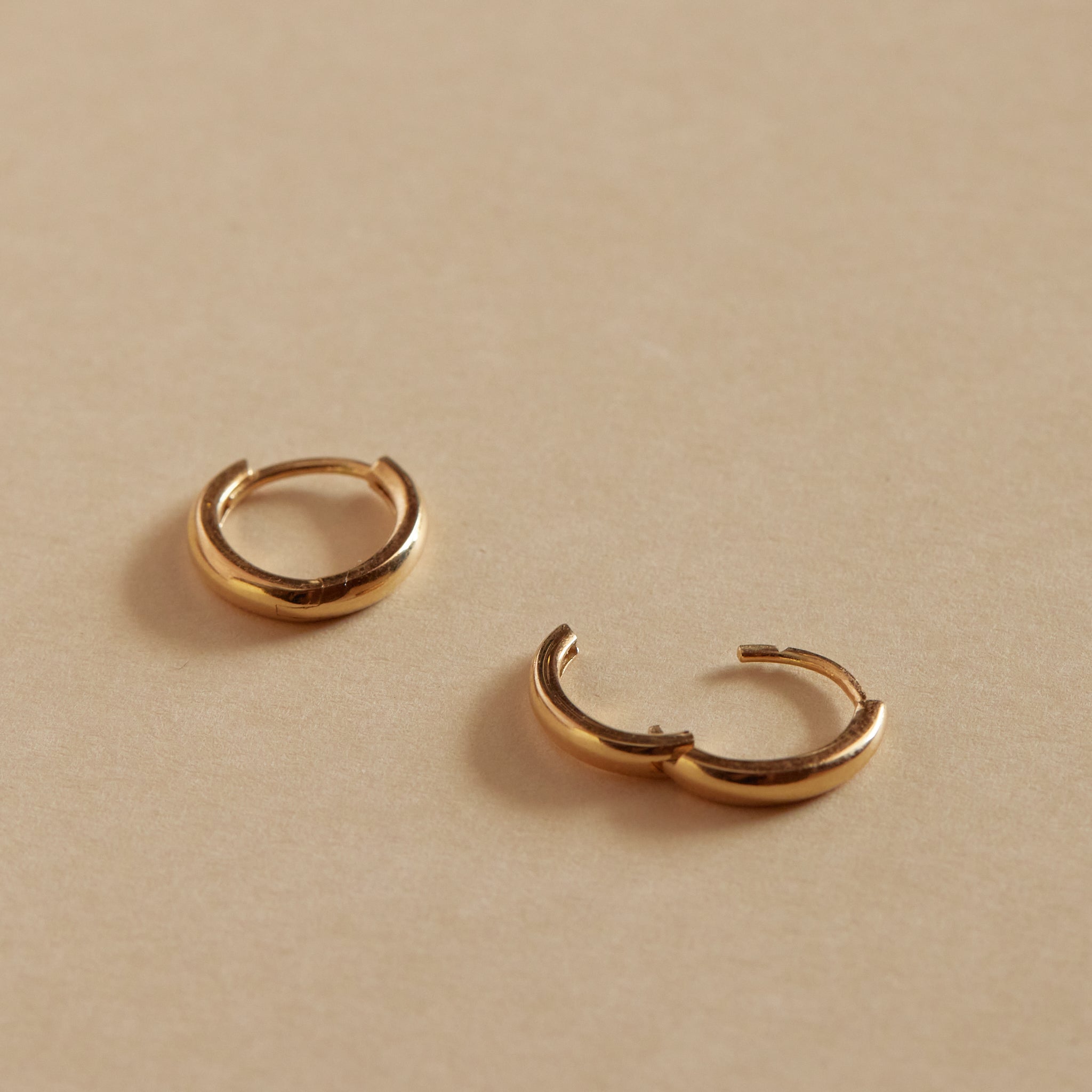 9ct solid gold dainty sleepers