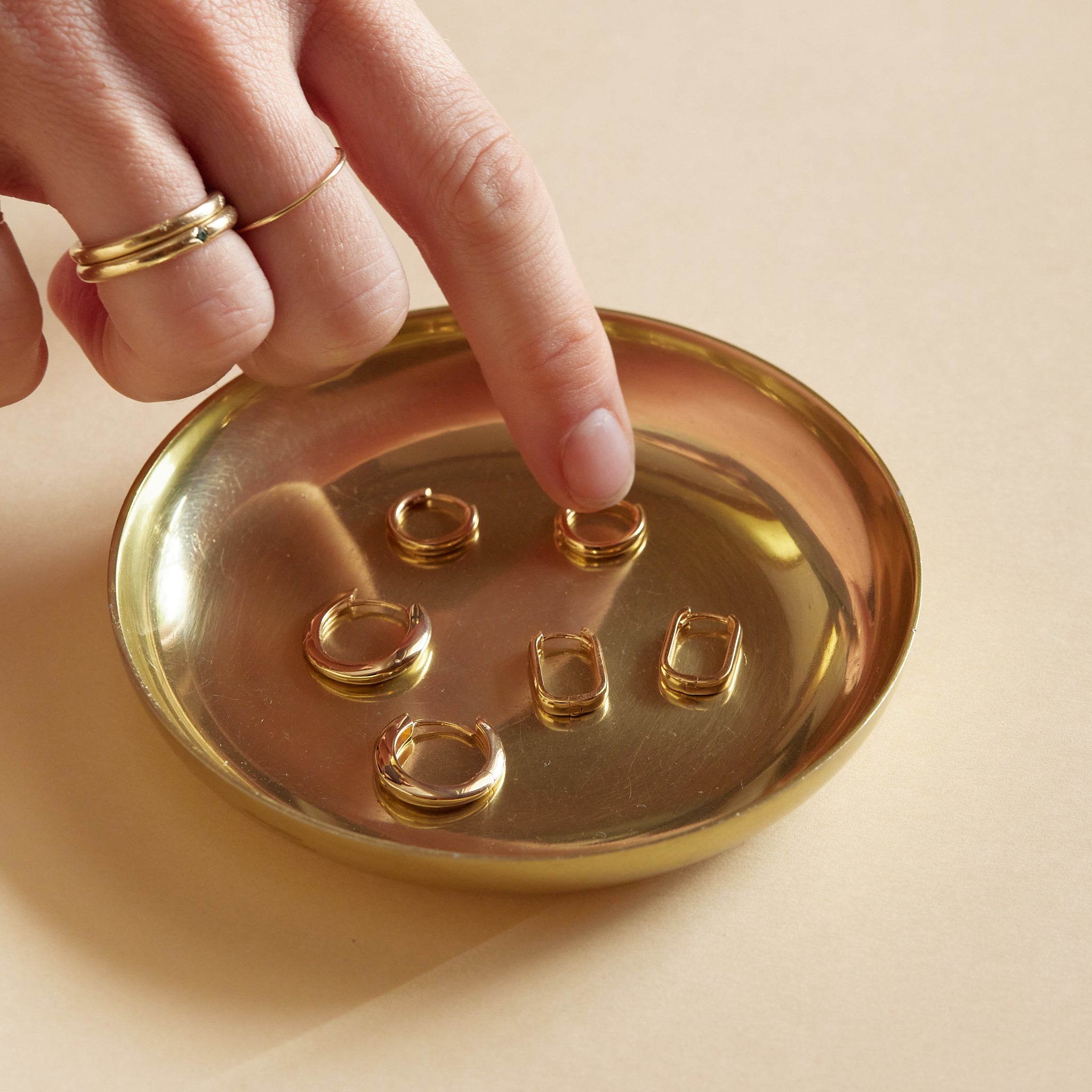 9ct Gold Knife Edge Huggies