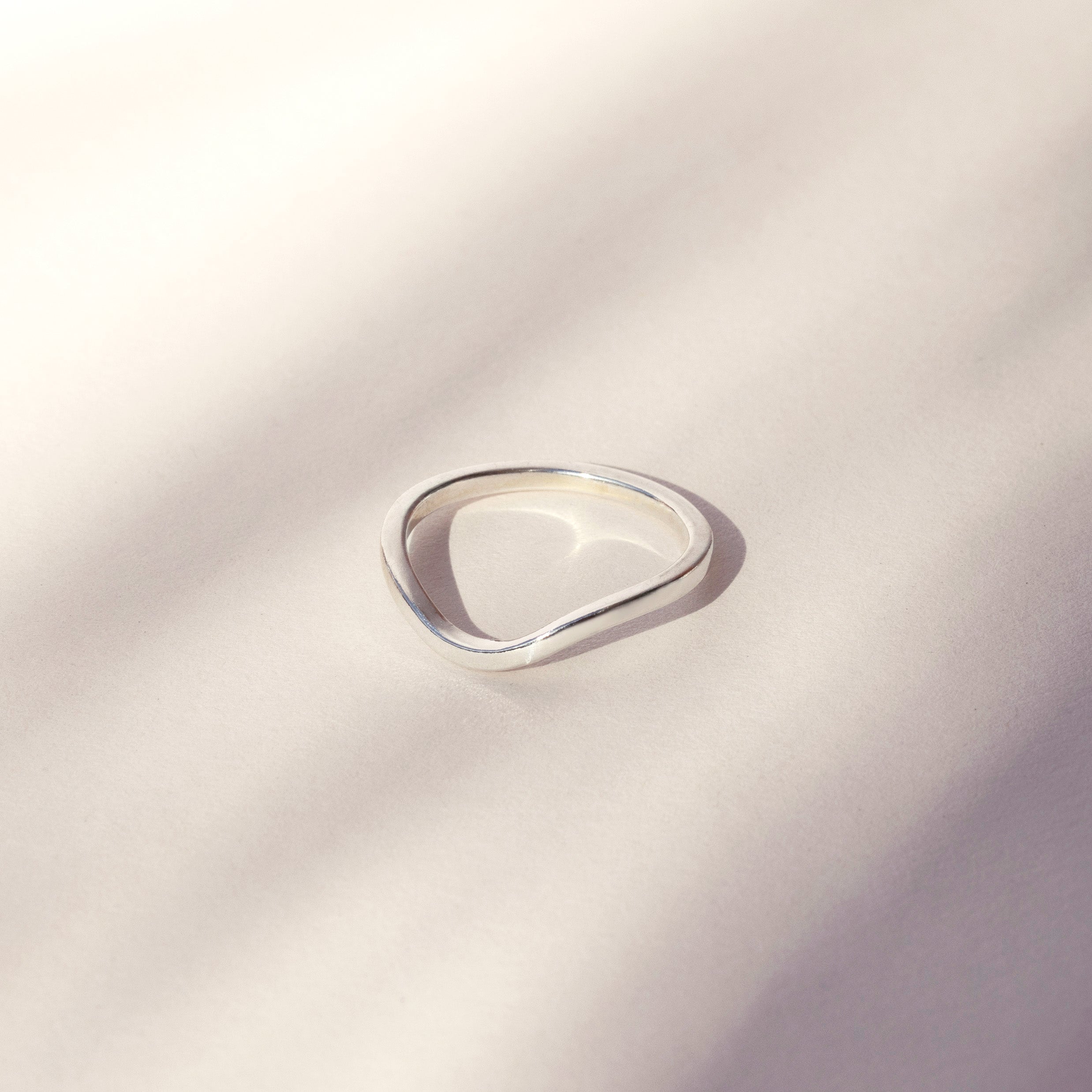 Curved Band