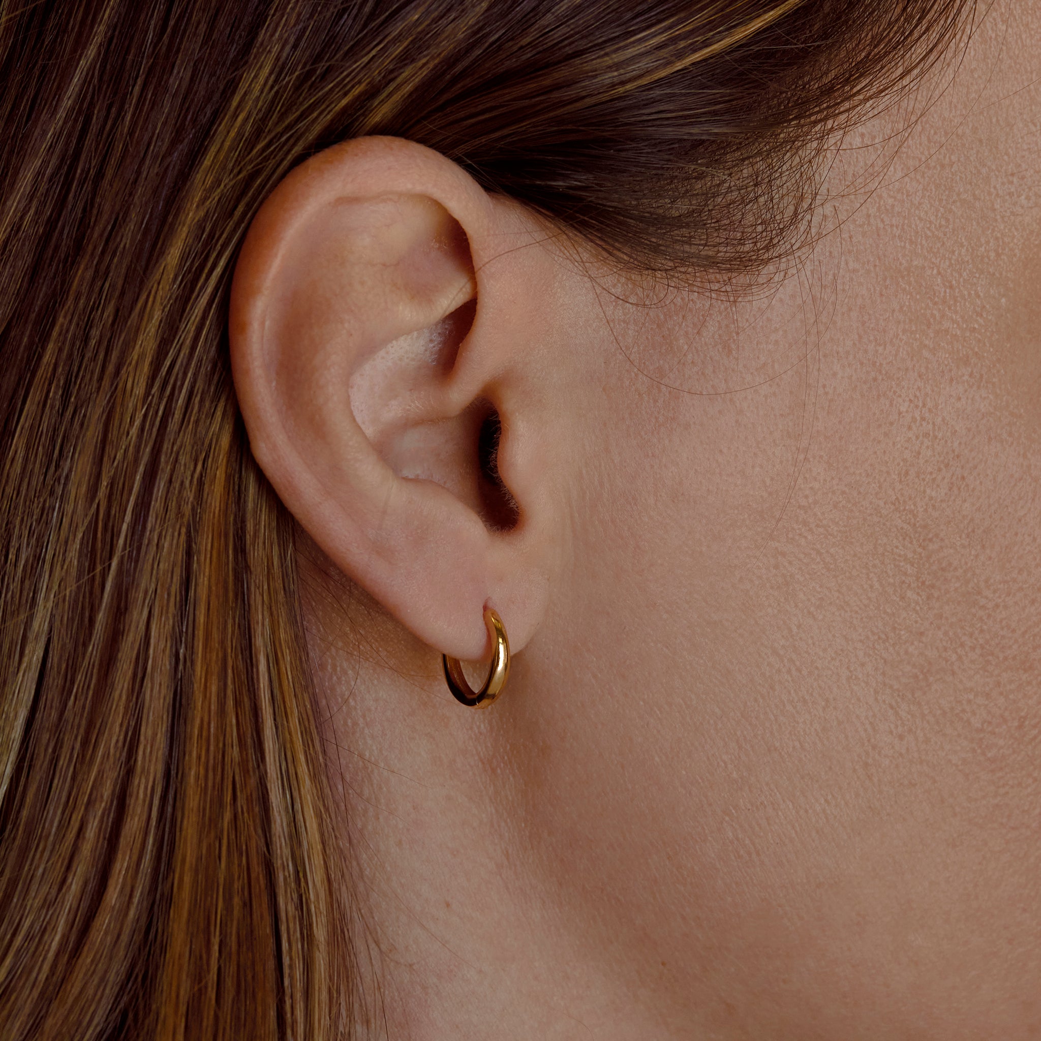9ct Solid Gold dainty sleepers
